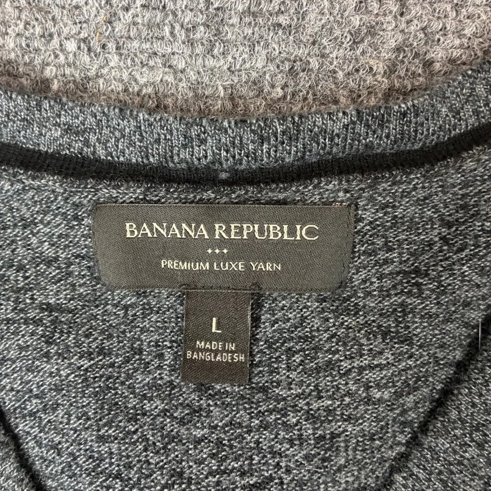 Banana Republic Mens Gray Silk Cashmere Blend V-Neck Sweater Large Premium Luxe